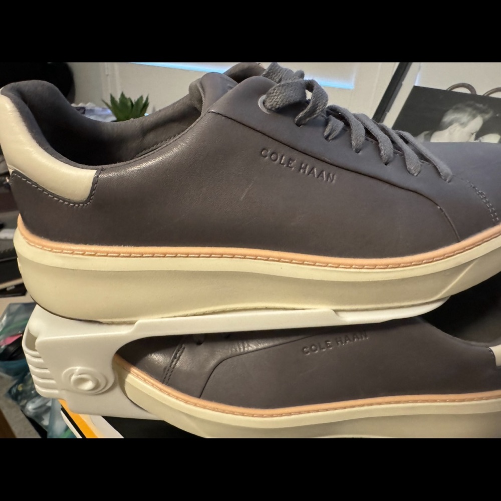 Cole Haan grandpro grey topspin men’s 9